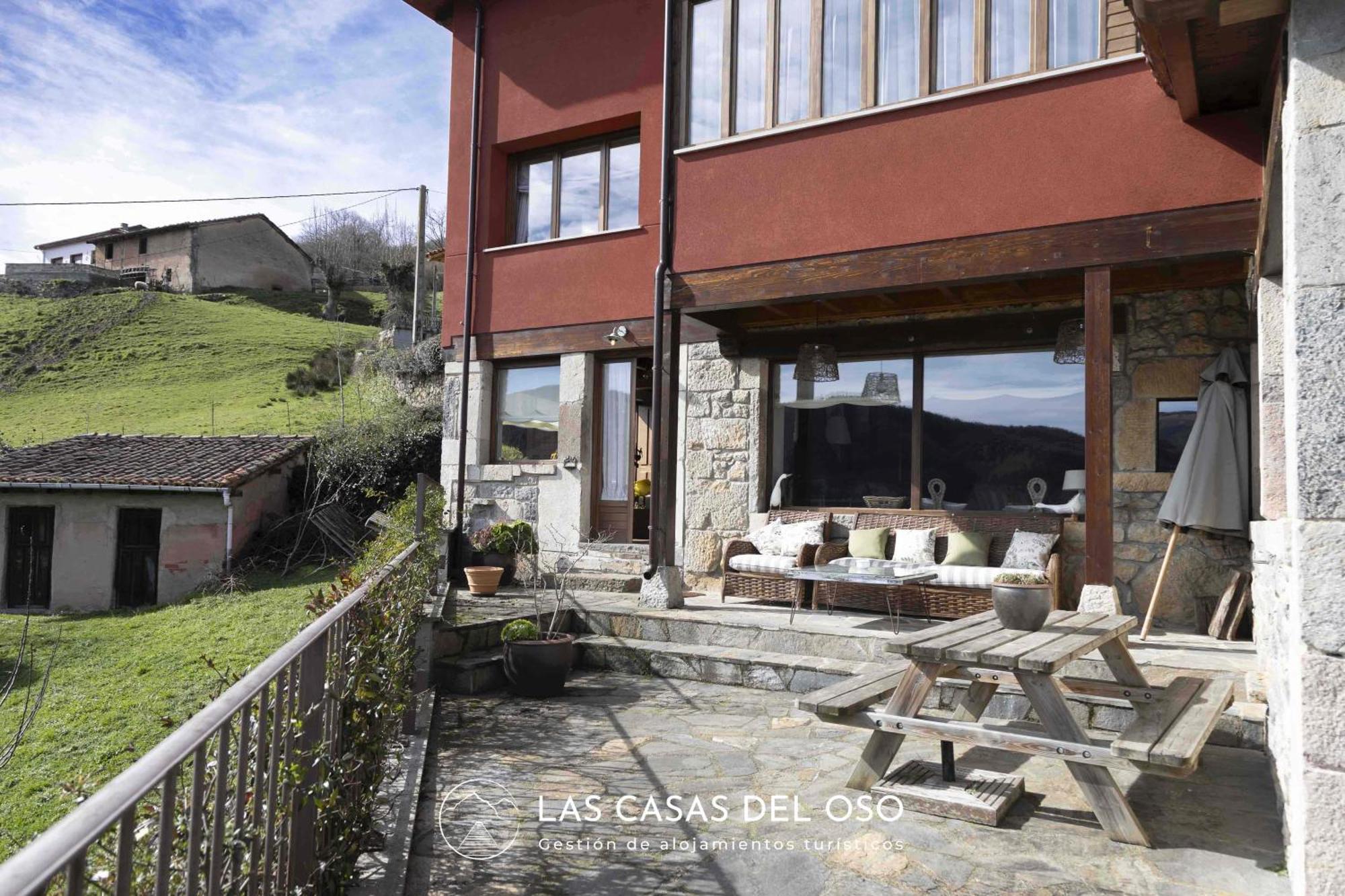 El Mirador De San Trocaya - Las Casas Del Oso Villamarcel Exterior photo