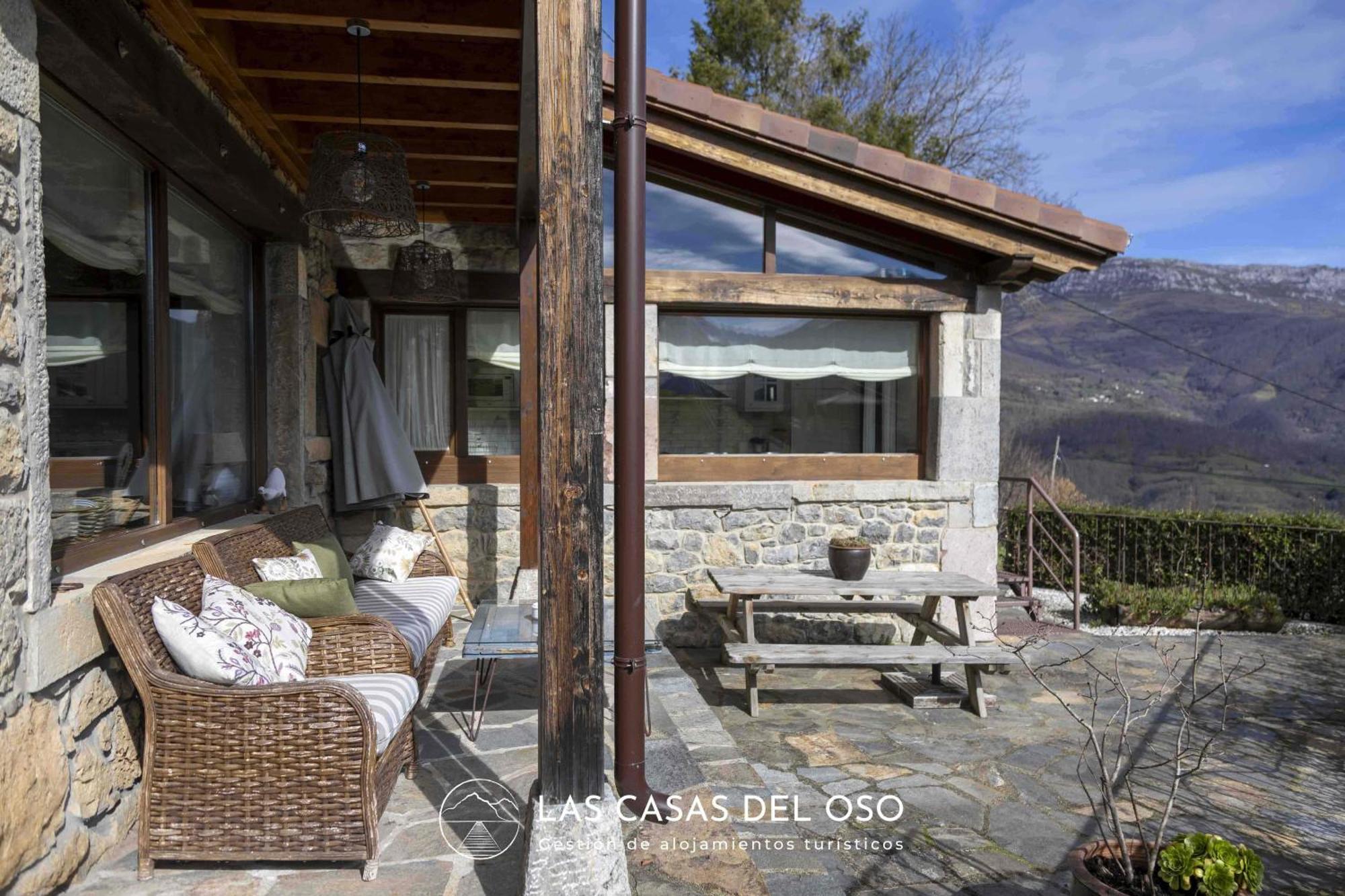 El Mirador De San Trocaya - Las Casas Del Oso Villamarcel Exterior photo